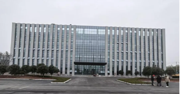 四川中銘建設(shè)有限公司承建的廣安天興制藥原料藥生產(chǎn)基地一期順利竣工
