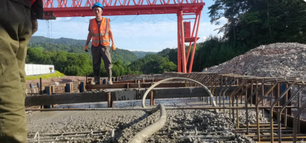 首梁“落地”！  洪雅與峨眉的“連心路”，正以汗水丈量每一寸希望